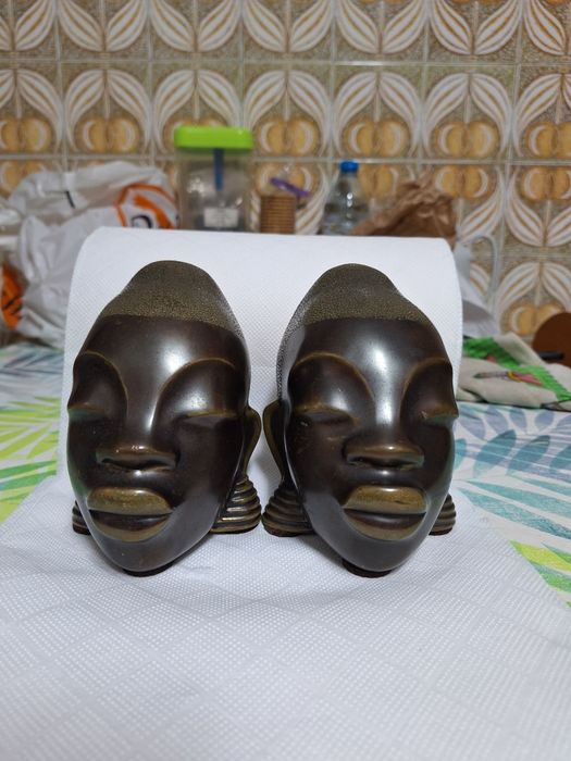 Mulheres Africanas Bronze raras