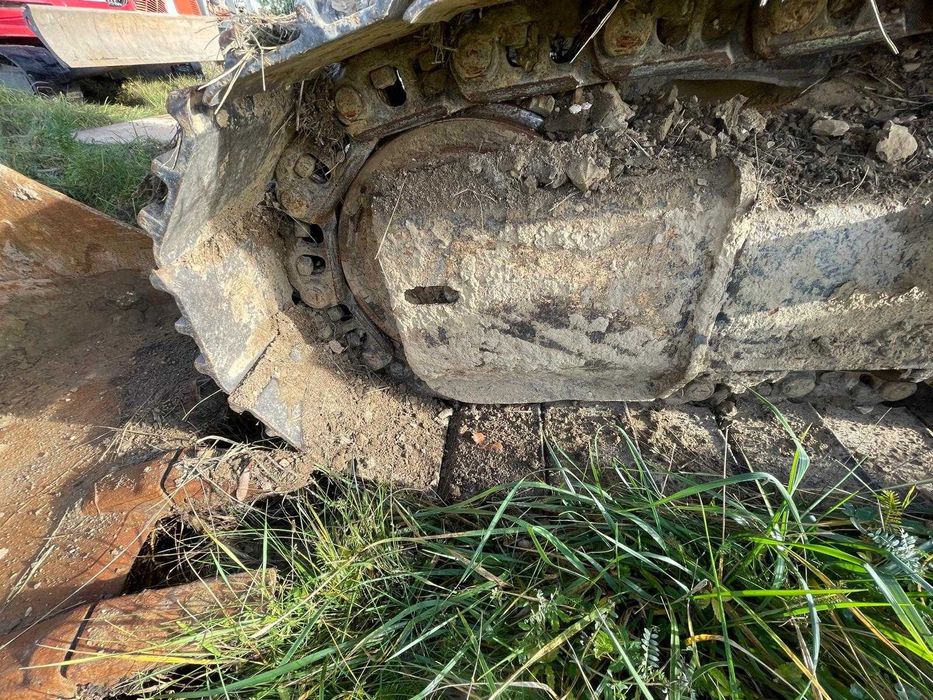 Екскаватор JCB JS220LC