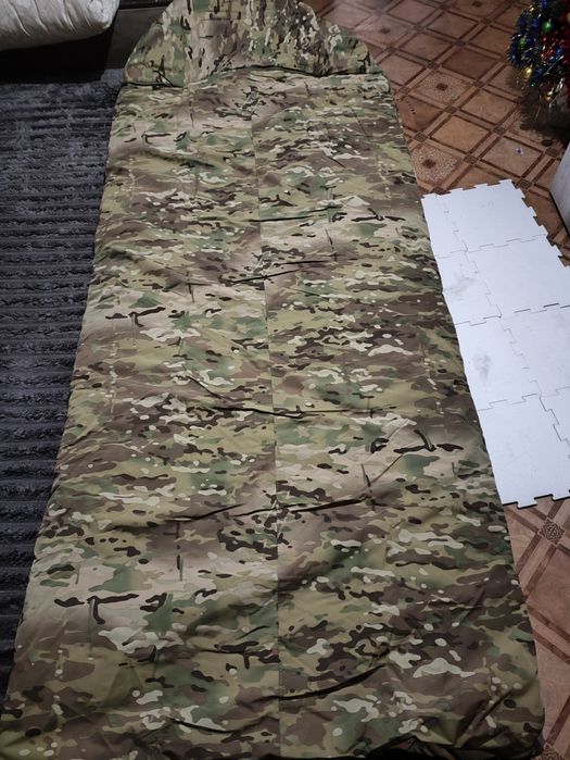 Зимовий спальний мішок