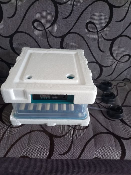 Inkubator automatyczny nowy na 40 jaj