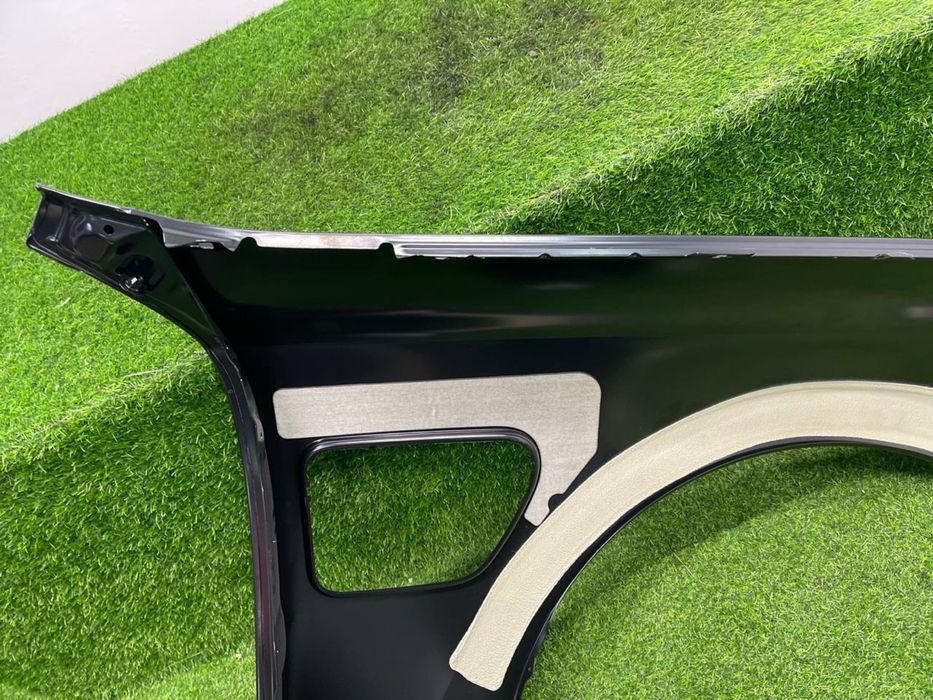 Крило ліве bmw i7 g70