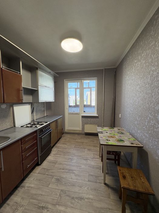 Продаж 3 к квартира вул Паркова(Савчука)7