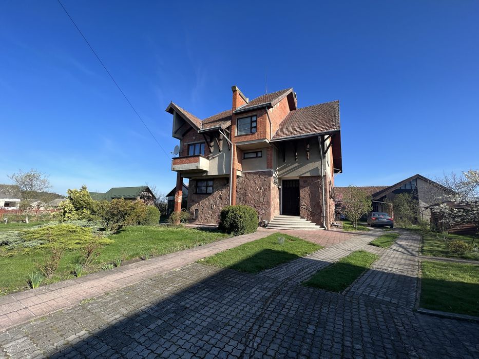 Будинок особняк с.Заводське Буський р-н 60км від Львова