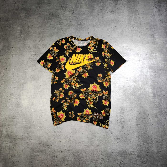 MĘSKA Koszulka Bawełna Czarna Zdobienia Kwiaty Duże Logo Nike AIR MAX
