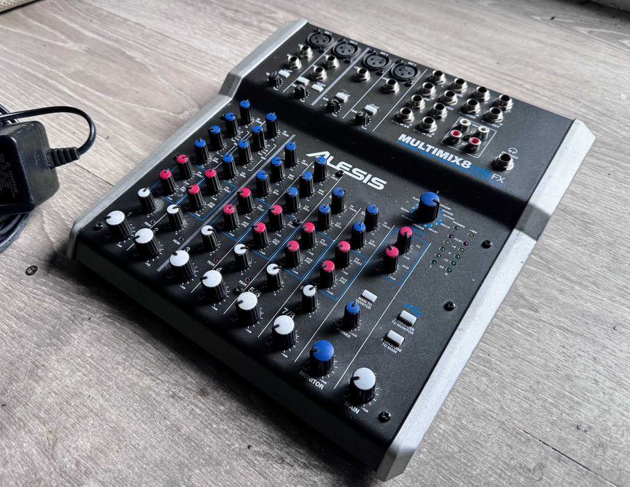 Mesa de Mistura Alesis