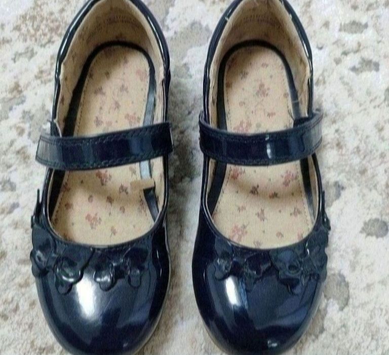 Туфлі.                .