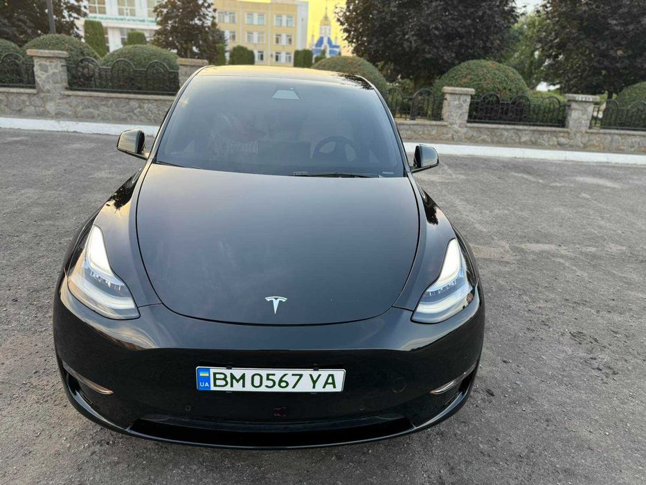 Продам  Тесла Y 2021 року