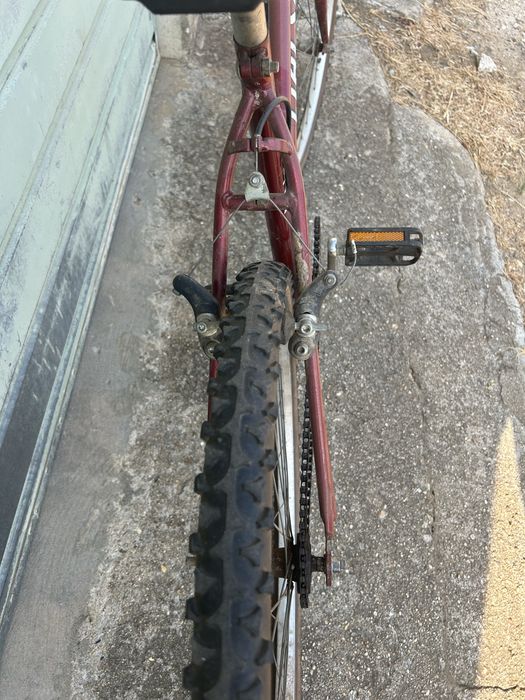 Bicicleta roda 26 bordeaux