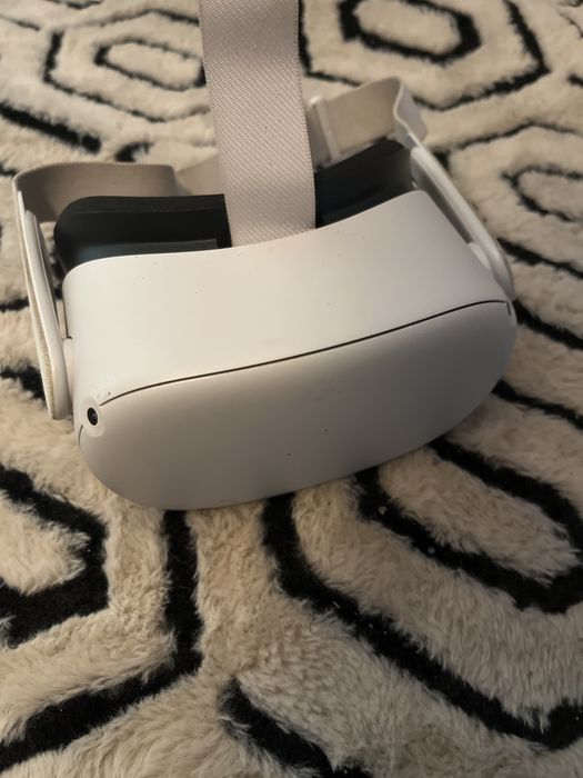 Oculus Quest 2 (plus kabel link)