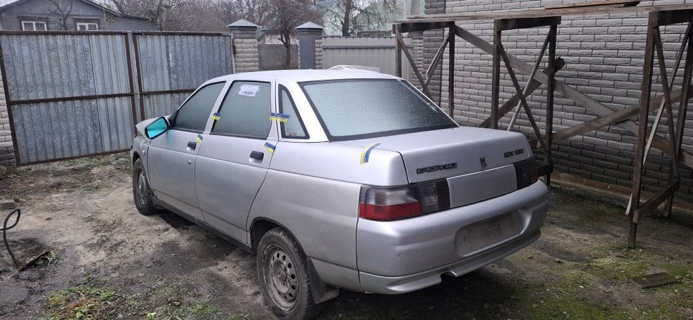 Автомобіль Ваз 2110