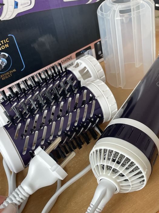 Фен-щітка Rowenta Brush Activ Volume & Shine CF9530F0