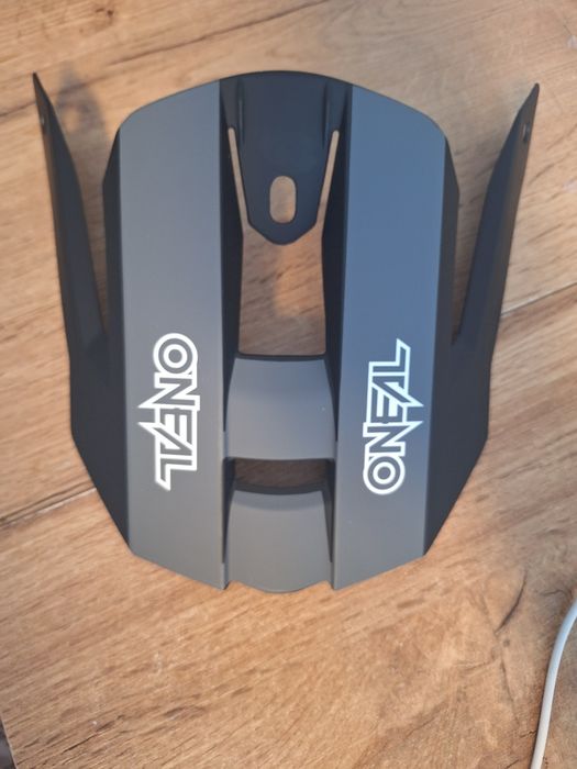 daszek do kasku o'neal Blade Hyperlite Charger V.22