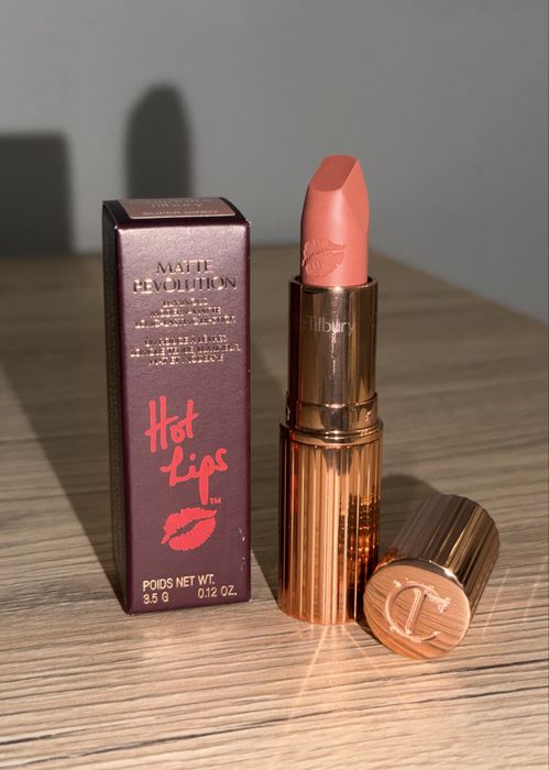 Poamdka Charlotte Tilbury Matte Revolution