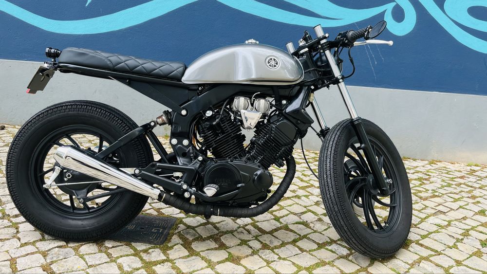 Yamaha XV500 Virago Café Racer