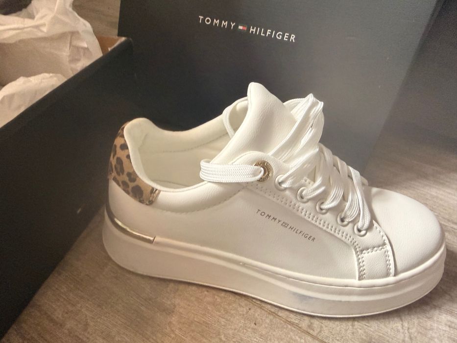 Sapatilhas Tommy NOVAS