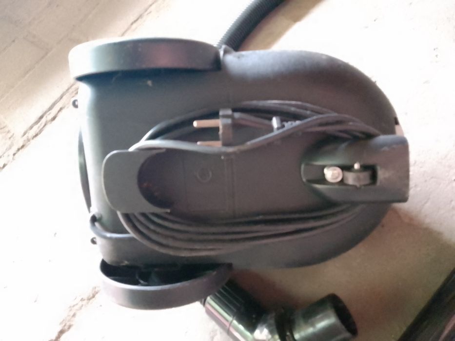 Продается пылесос рабочий