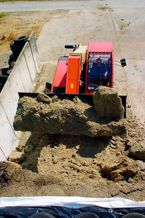 Послуги телескопічного навантажувача(погрузчик)Маниту(Manitou)