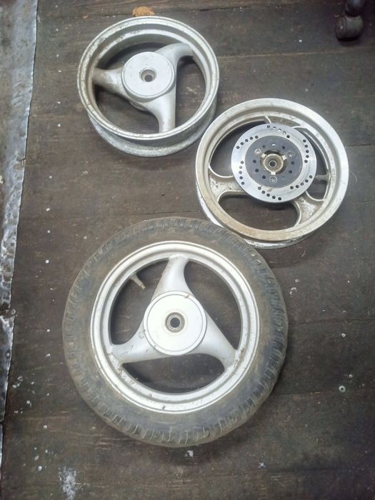 Колеса до скутера 13 і 12 розмір