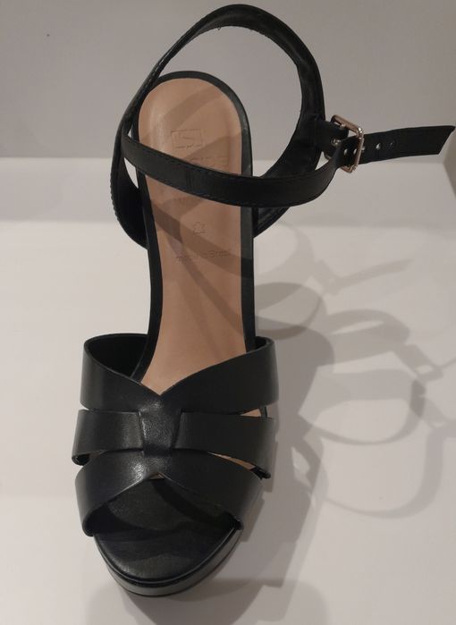 Sandálias pretas salto alto tamanho 36