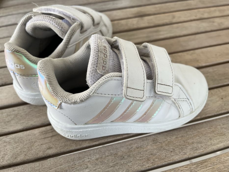 Sapatilhas Adidas 24