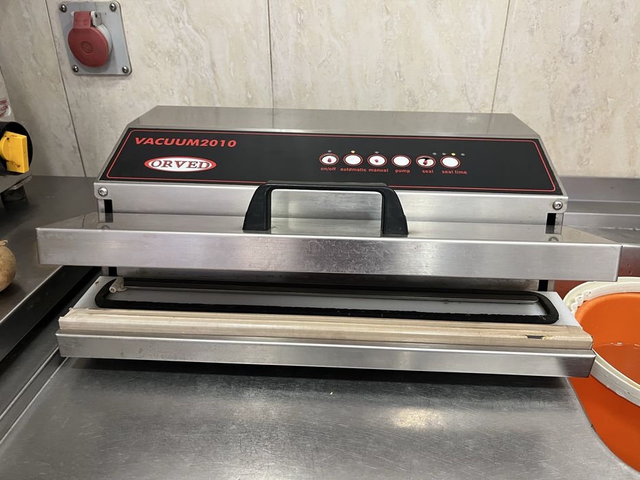 Máquina de Embalamento a Vácuo ORVED VACUUM 2010 – Profissional