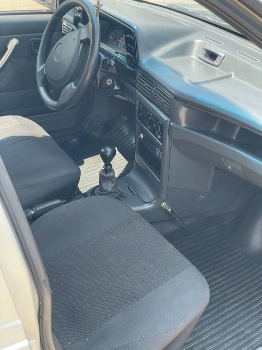 Daewoo Nexia 2008 рік; 1.5 газ/бенз; део нексіа