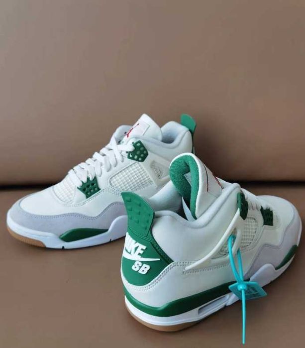 Jordan Air Jordan 4 Retro Green Thunder. 43