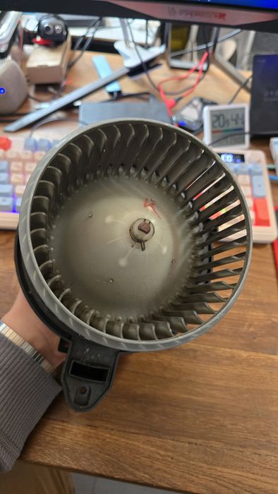 Вентилятор моторчик пічки Ауді А6 С5 \ Аudi А6 С5 (4B1 820 021 B)