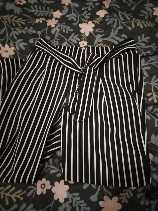 Spodnie elastyczne 7/8 paseczki