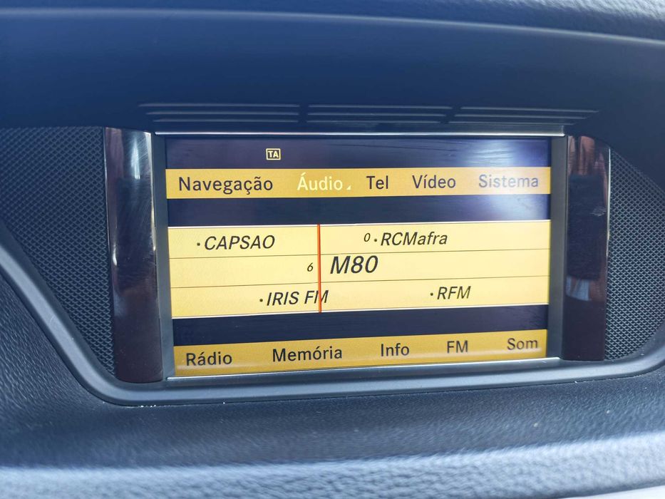 Mercedes-Benz E 250 CDI Avantgarde BlueEfficiency Auto. — photo 3