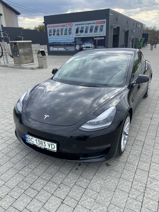 Tesla mode 3 , long range dual motor 2022 year