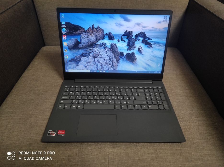Ноутбук Lenovo V15 ADA,AMD Ryzen 3 3250,ram 8/ssd 240 gb,Radeon 2 gb