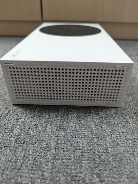 XBOX SERIES S 512GB + 2 pady