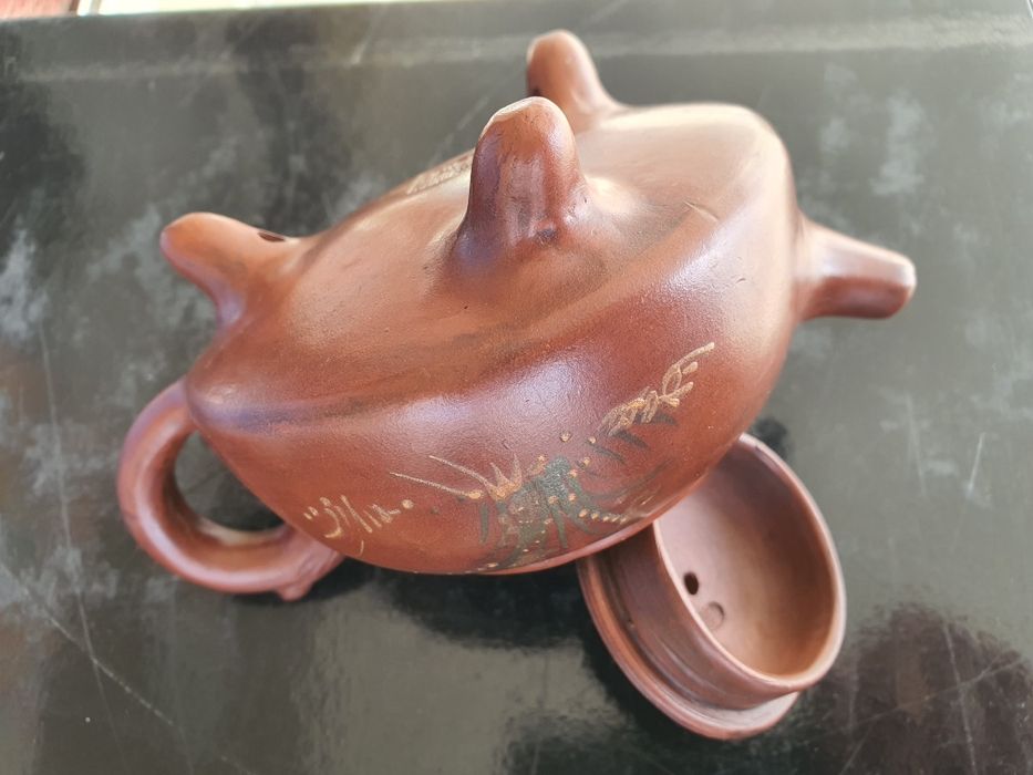 Чайник исинская глина 100% ручная работа редкий , коллекционный