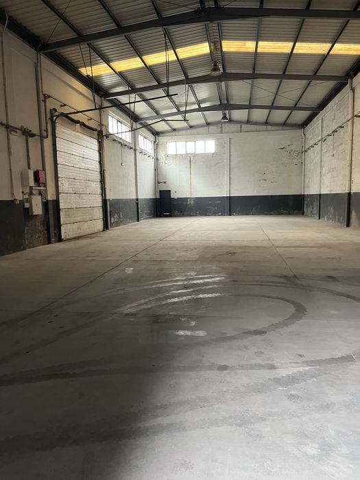 Armazem alugo entre pombal e leiria com condicoes ideal para ginasio