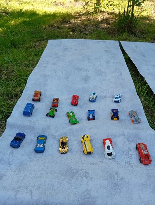Autka Hot Wheels