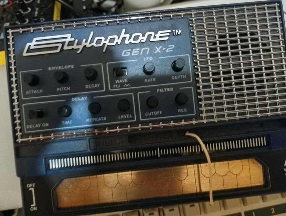 Stylophone GEN X-2 syntezator analogowy z CV/Gate i rozszerzonymi efektami