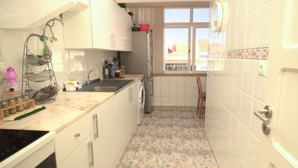 Vende-se Apartamento T2 Venda Nova