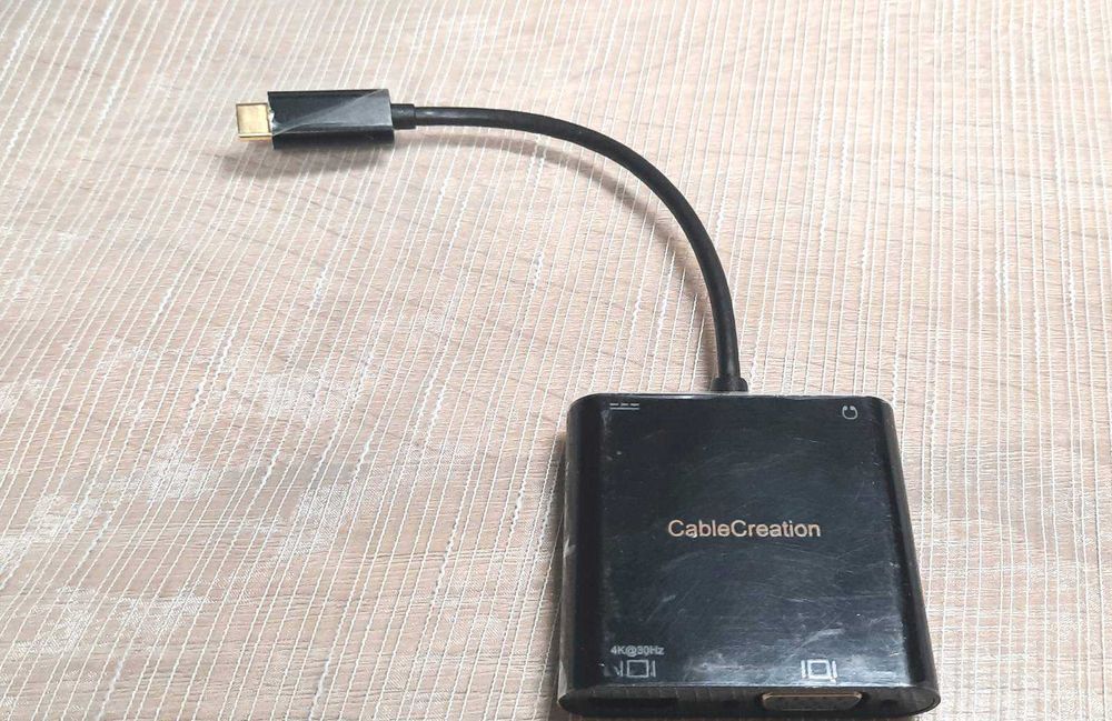 Адаптер кабель CabelCreation USB-C - HDMI/VGA