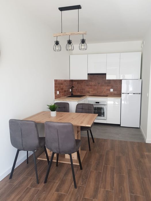 2 pokoje, balkon, winda, CO miejskie Świdnica