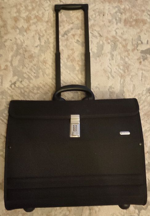 Walizka kabinowa, torba podróżna na kółkach RONCATO czarna 45X38X20 cm