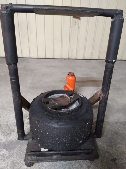 Karting - desmonta pneus