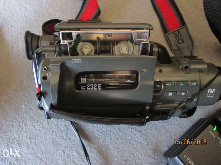 Máquina de filmar Grundig antiga