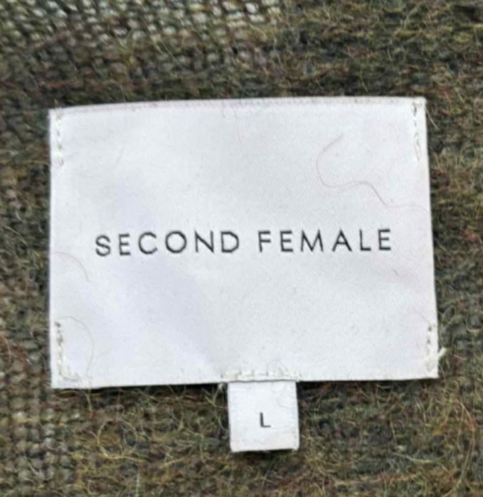 Second Female kardigan damski L wełna  moher
34%wełna 
34%moher 
Ro
