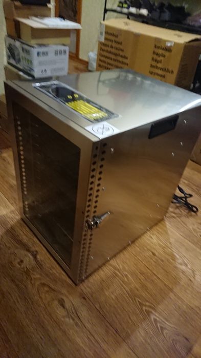 Продам сушилку для фруктов, овощей, мяса, рыбы, кондитерки 12 ящиков