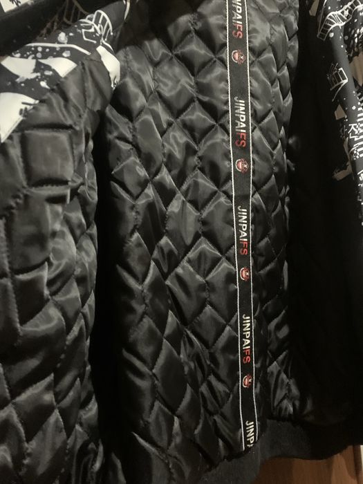 Продам куртку  в новому стані, не носили. Купували в Литві.