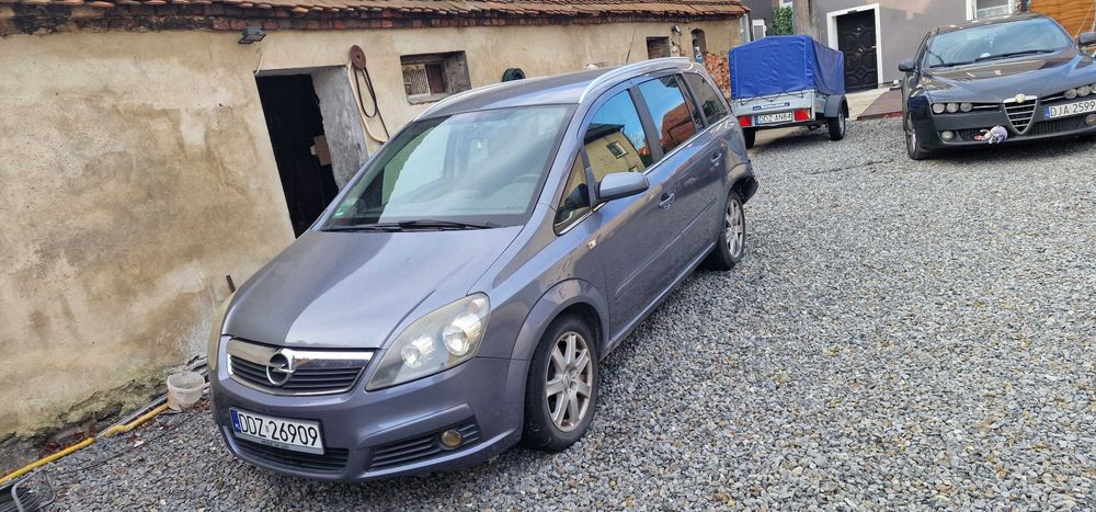 Opel zafira II 2008