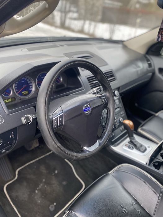 Volvo xc 90 повний привід