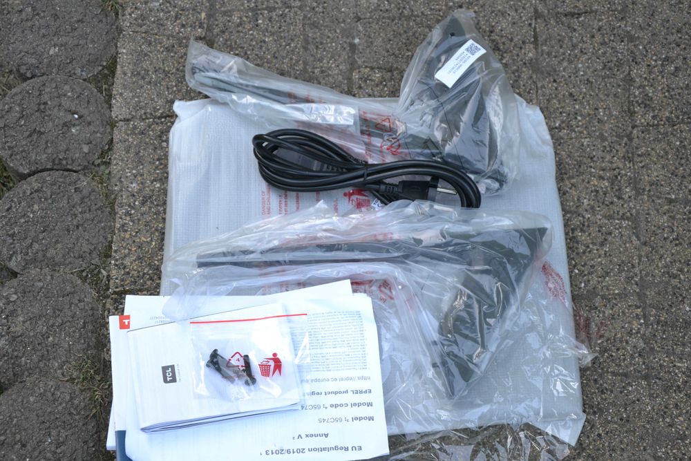 Telewizor TCL 65C745 nowy uszkodzona matryca