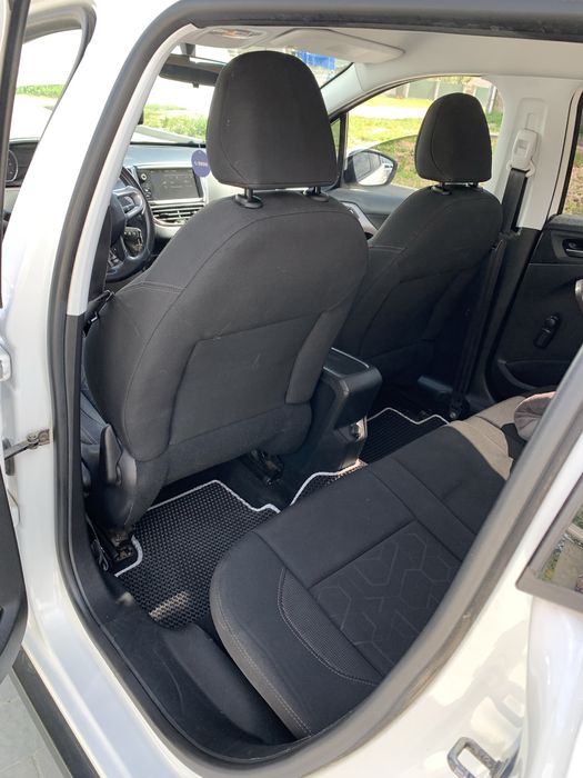 Продається молода !!!